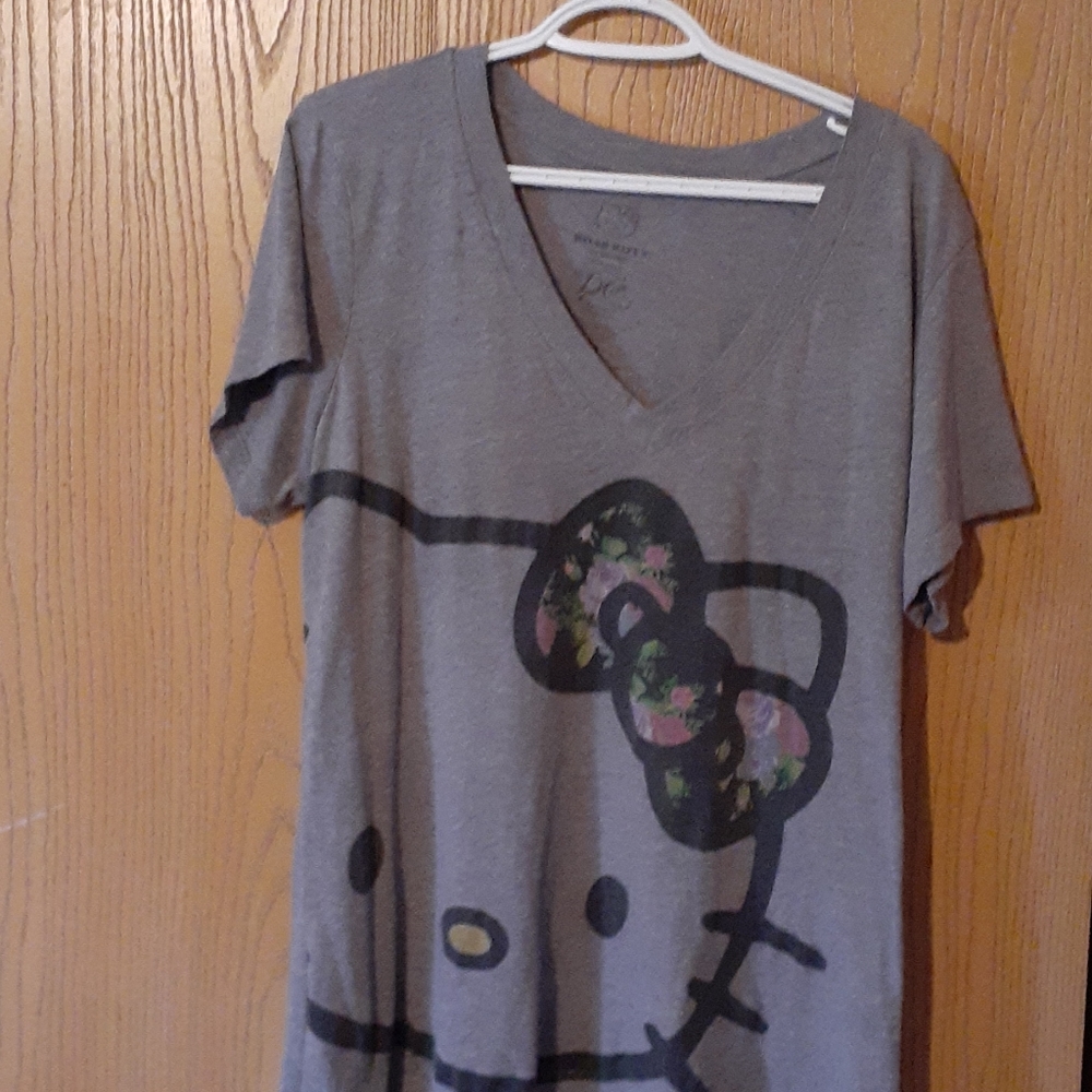 Hello kitty × Torrid tshirt 1x